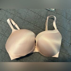 Victoria’s Secret. Push up bra. 32DD. Soft pink. Worn once.